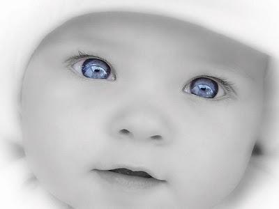 bebe-yeux-bleus-1.jpg
